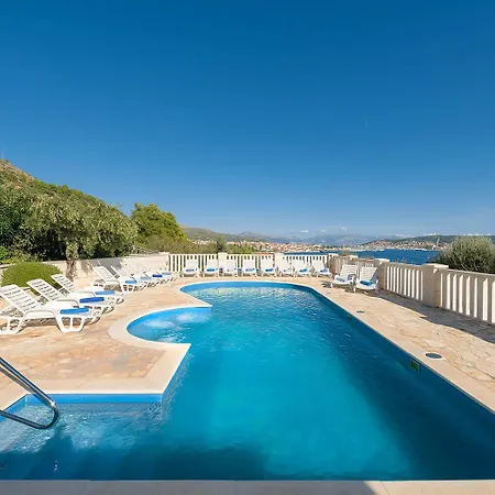 Irena Apartman Trogir