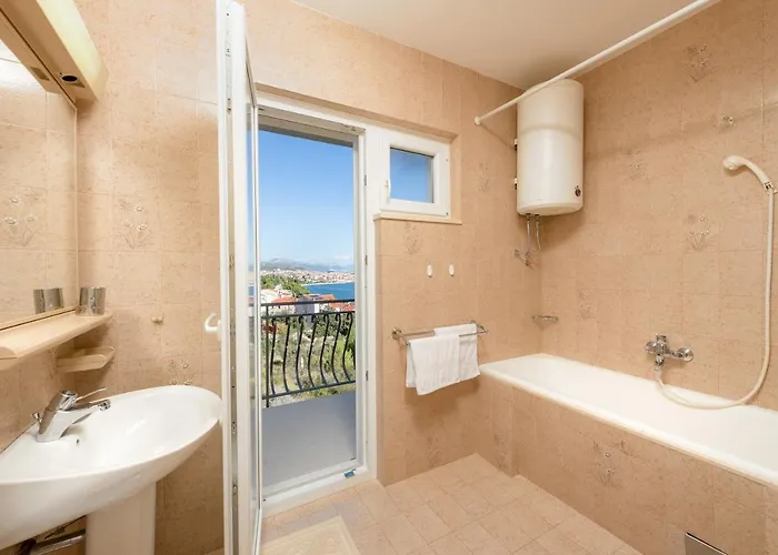 아파트 Irena - Longevity Retreat