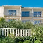 Apartment Irena - Longevity Retreat