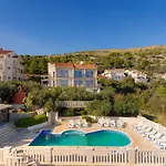 Irena - Longevity Retreat Trogir
