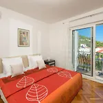 Irena - Longevity Retreat Apartment *