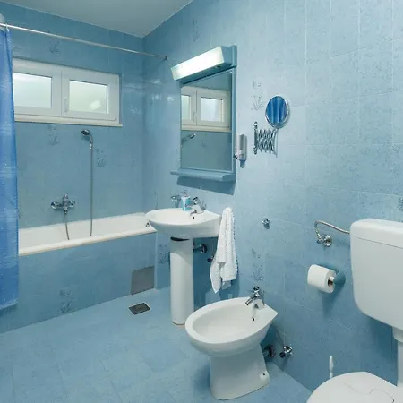 Irena - Longevity Retreat Apartamento Trogir