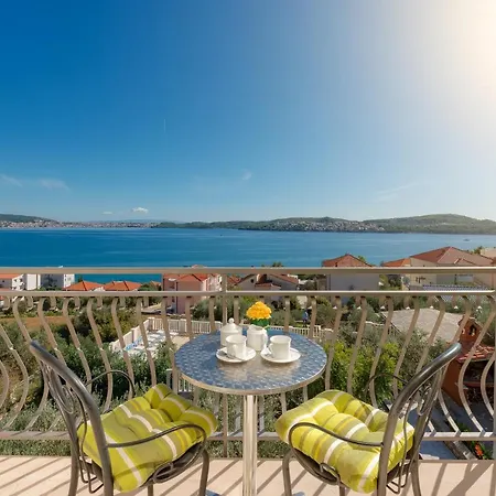 Apartamento Irena - Longevity Retreat Trogir