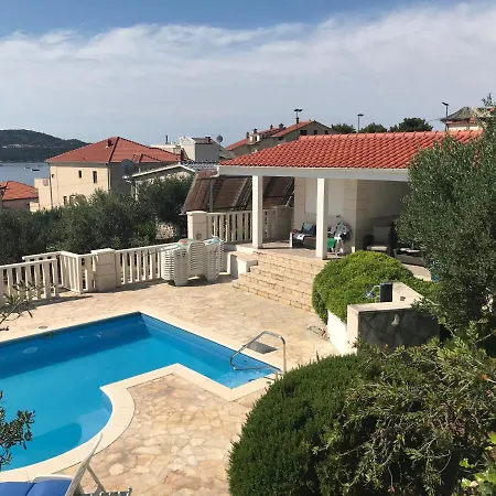 Irena - Longevity Retreat Apartamento Trogir