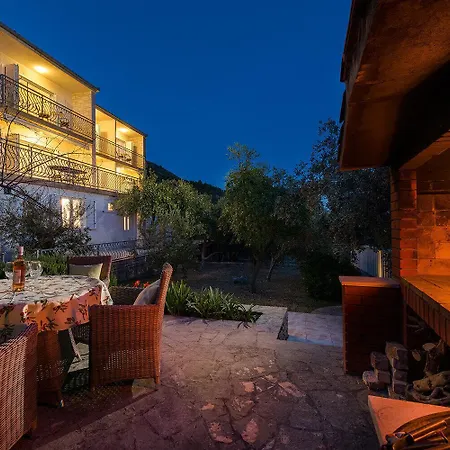 Apartment Irena Trogir