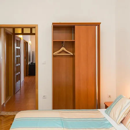 Irena - Longevity Retreat Apartamento Trogir