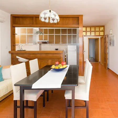 Irena - Longevity Retreat Apartamento