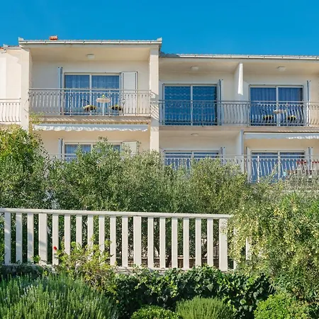 Apartment Irena