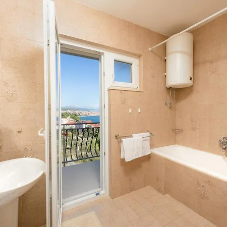 Apartment Irena