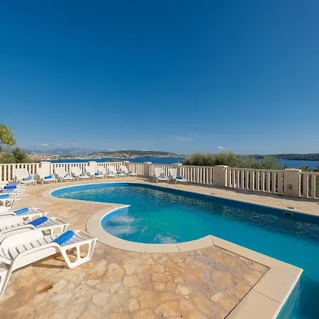 Irena - Longevity Retreat Apartamento Trogir
