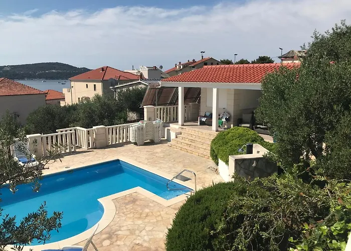 Irena - Longevity Retreat Διαμέρισμα Τρογκίρ