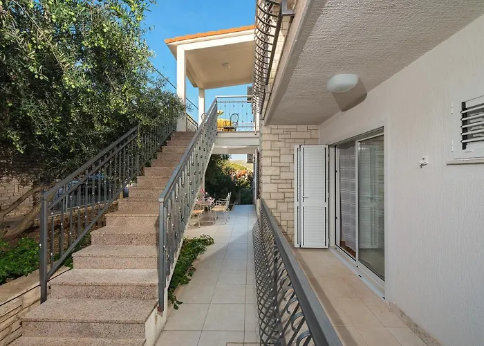 Appartement Irena - Longevity Retreat *