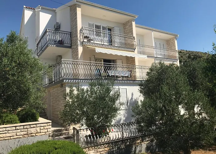 Διαμέρισμα Irena - Longevity Retreat Τρογκίρ