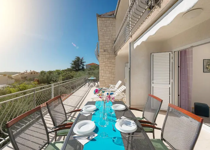 Irena - Longevity Retreat Διαμέρισμα Τρογκίρ